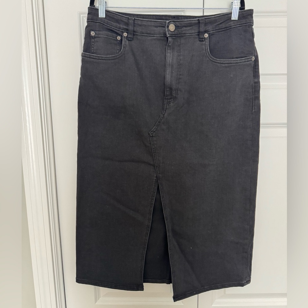 Steve Madden Charcoal Denim Midi-Skirt BRAND NEW